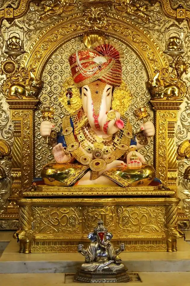 golden ganapati images