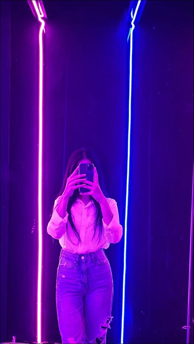 alone cute girl images