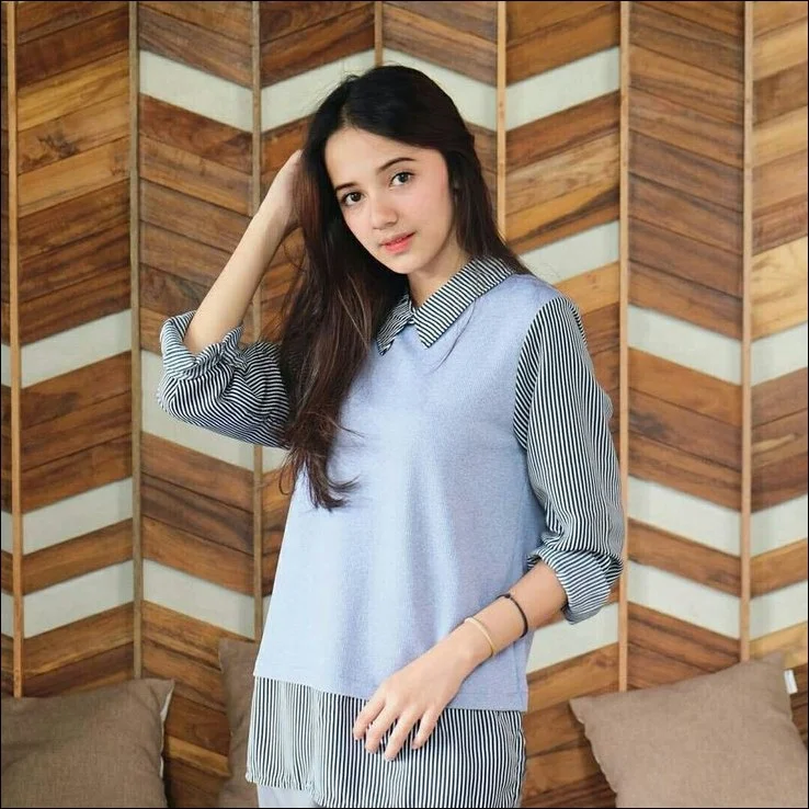 cute girl reading book images