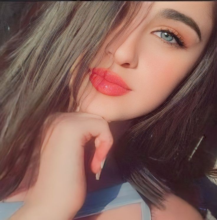 alone cute girl images