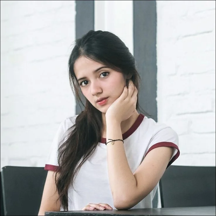 stylish cute girl image