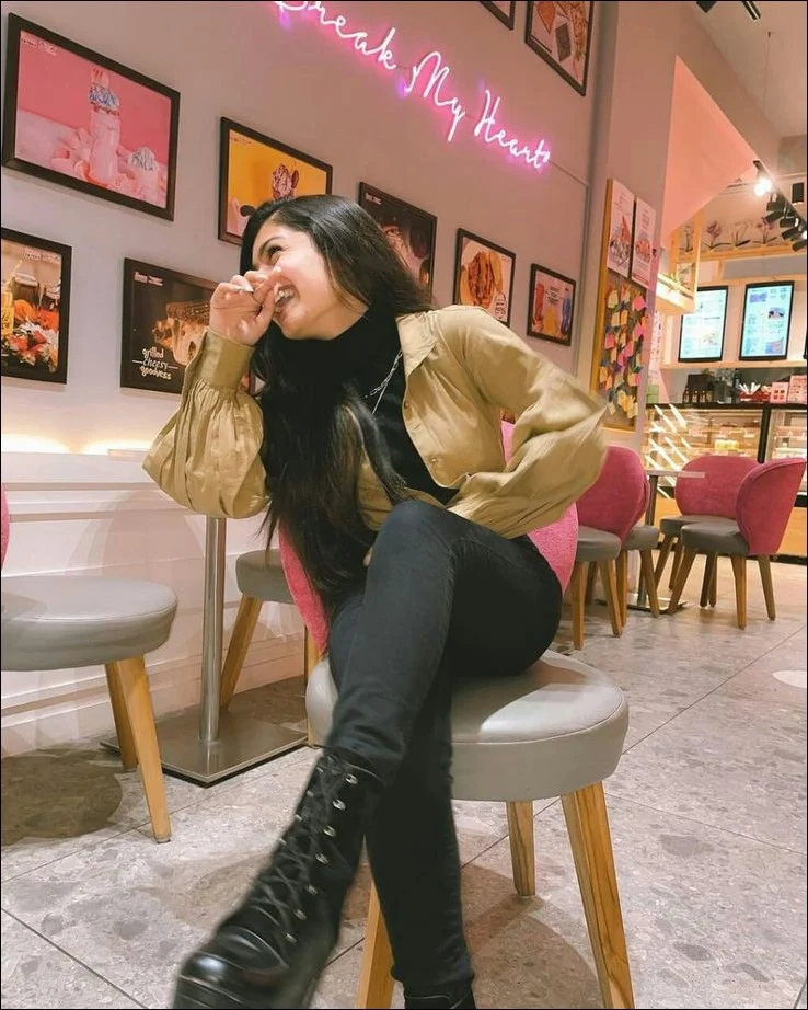 cute cartoon girl images for facebook