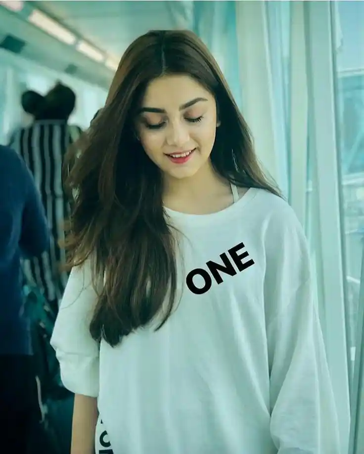 cute girl images indian