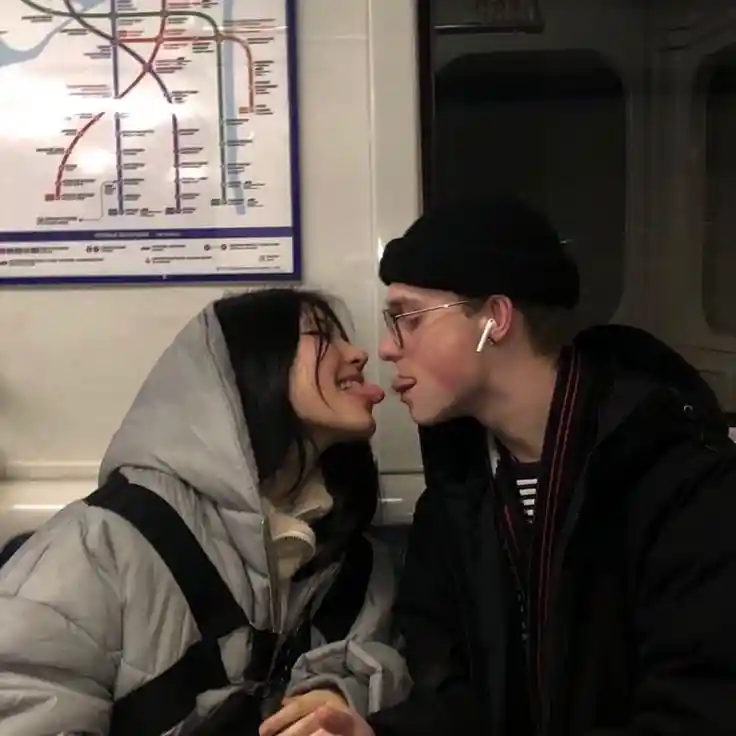 love status images in hindi