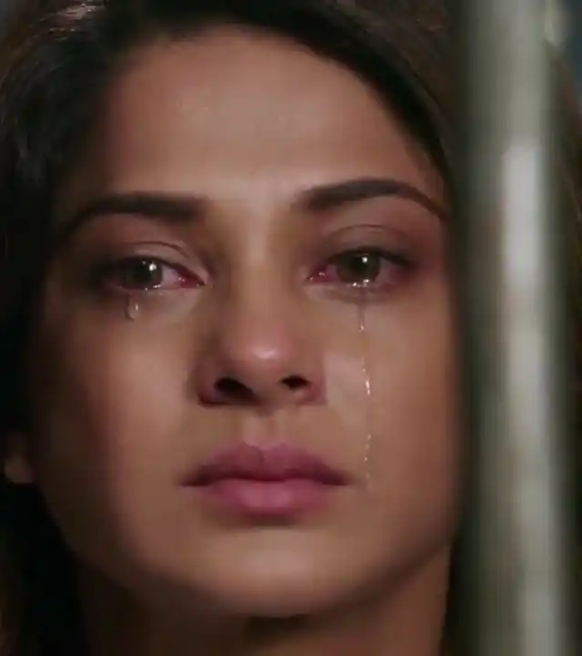 cute girl crying images