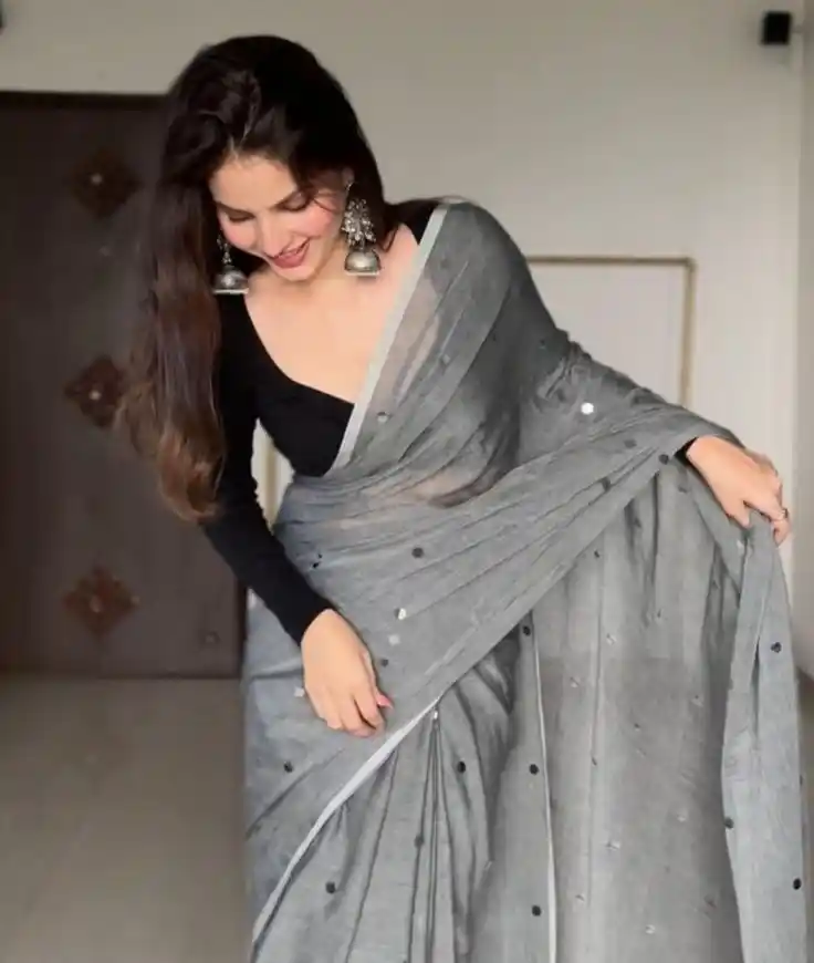 simple cute girl image