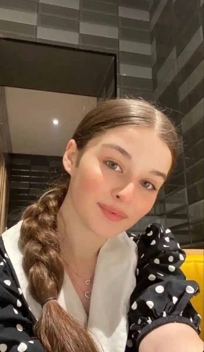 cute cartoon girl images for facebook