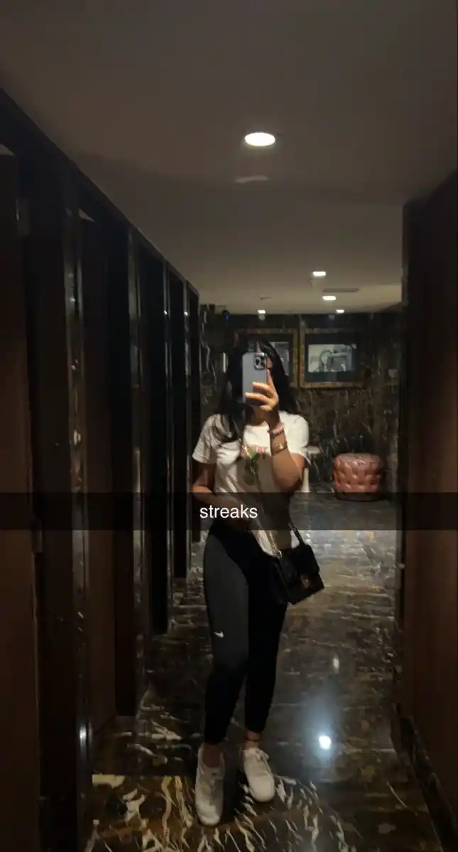 why whatsapp images are not showing in gallery