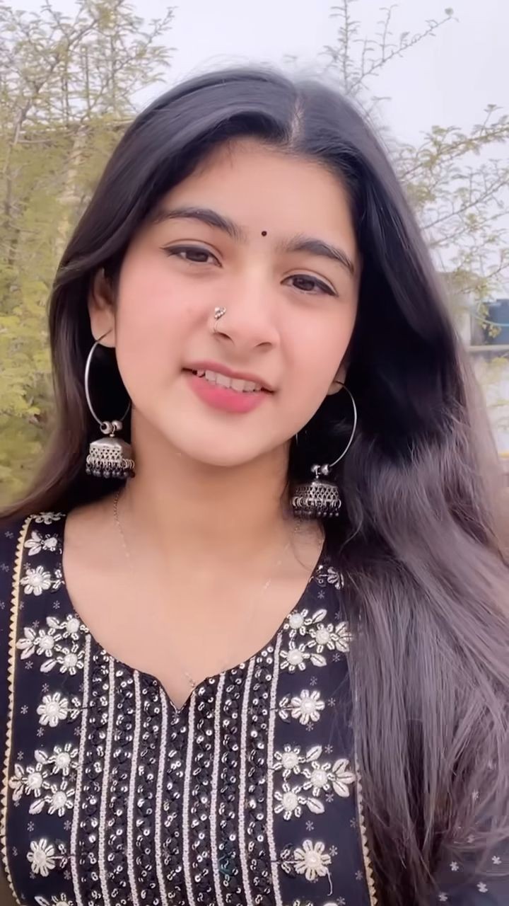 cute girl hd images for whatsapp dp