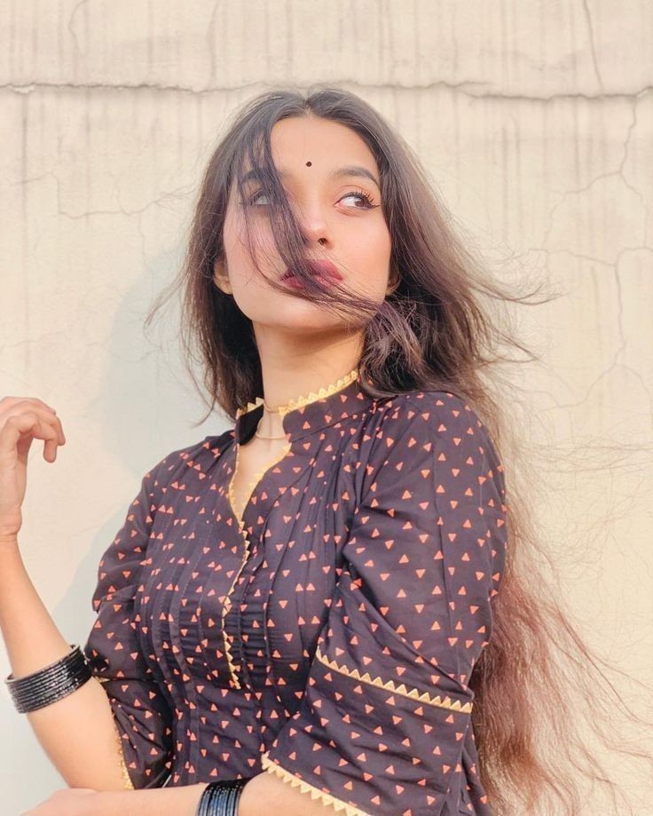 cute single girl images