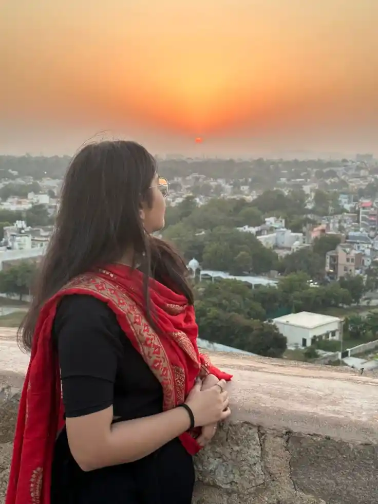 mirror hijab girl dp 41