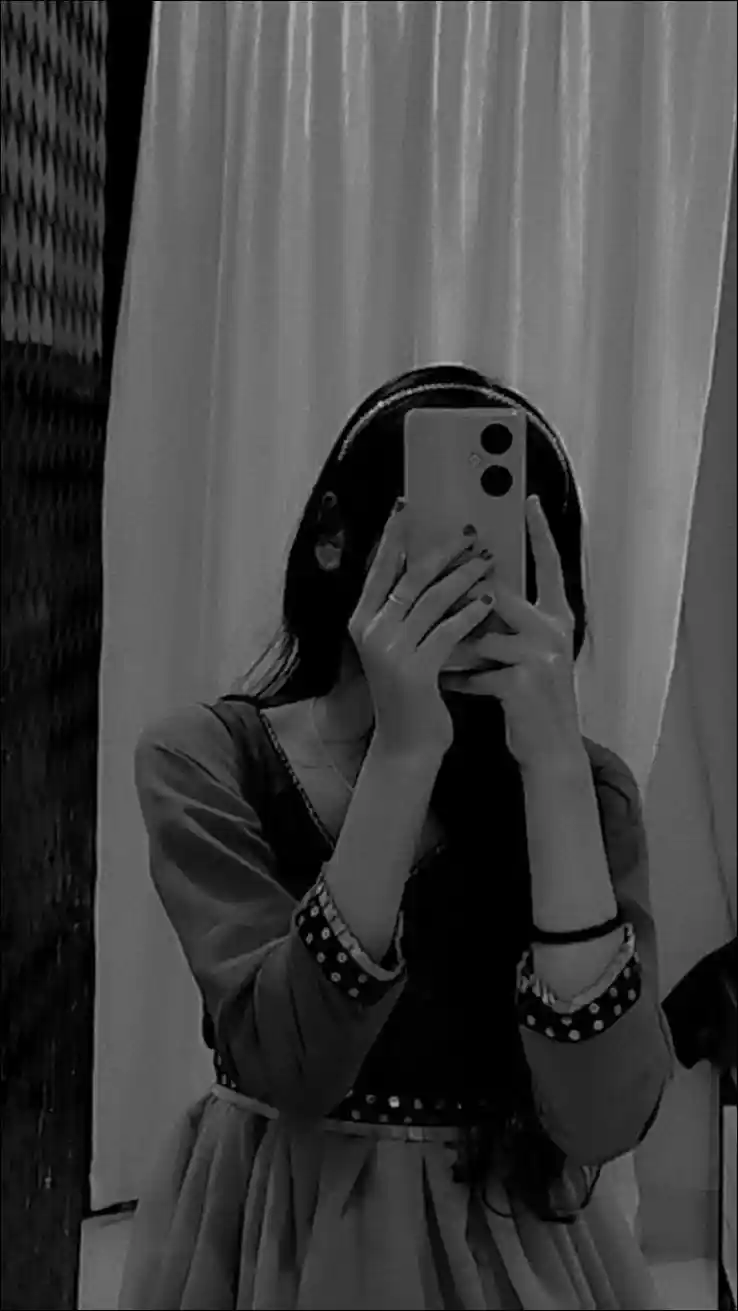 lonely girl images for whatsapp dp