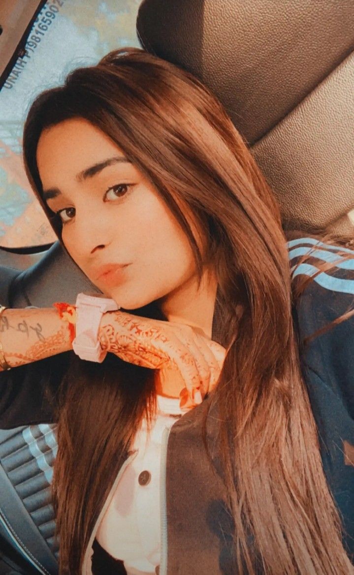 alone cute girl images