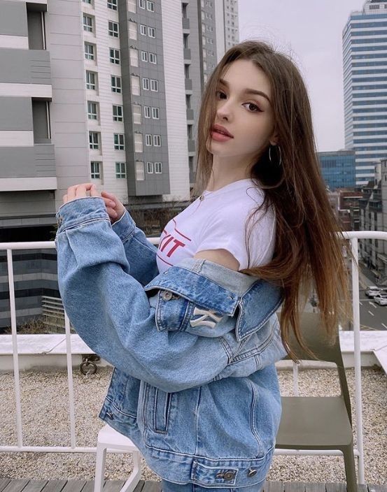 cute girl drawing images