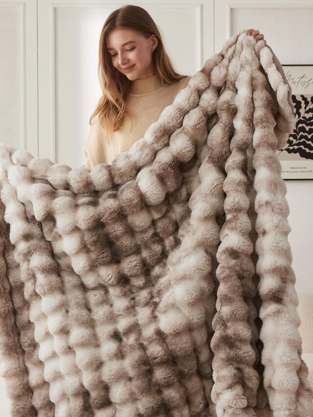 Cozy Throw Blankets 9