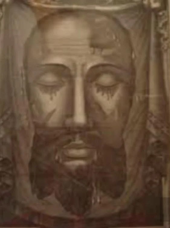 jesus holy eyes picture