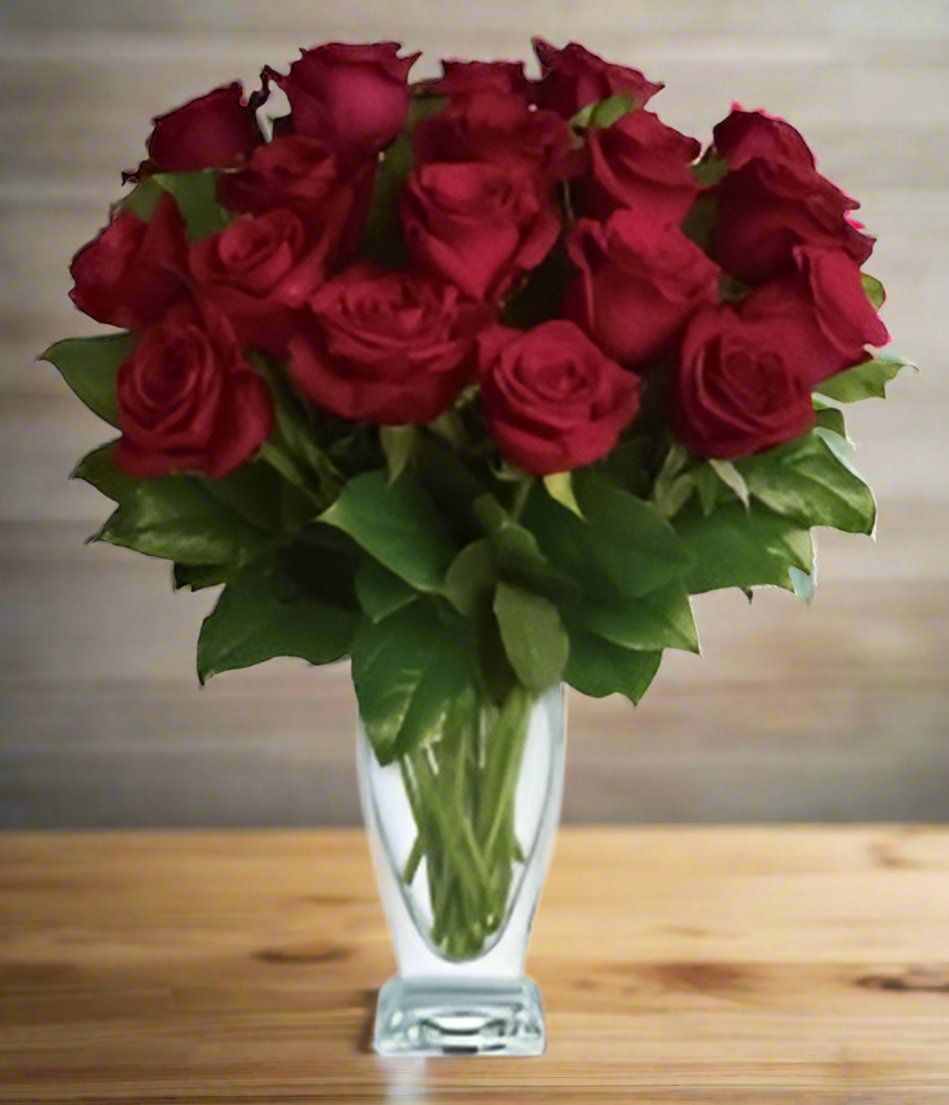 images of a dozen red roses